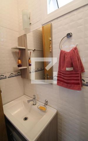 Casa de condomínio à venda com 74m², 2 quartos e 2 vagasBanheiro