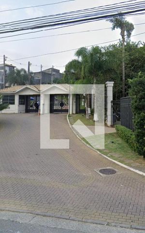 Casa de condomínio à venda com 106m², 3 quartos e 2 vagas Casa de condomínio à venda com 106m², 3 quartos e 2 vagasFachada condomínio