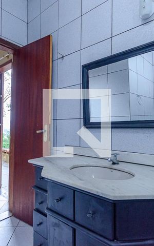 Casa de condomínio para alugar com 120m², 1 quarto e 1 vagaBanheiro do Quarto