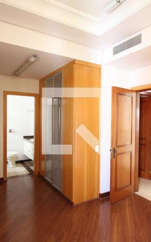 Apartamento à venda com 478m², 3 quartos e 4 vagasSuíte 3 2 Andar