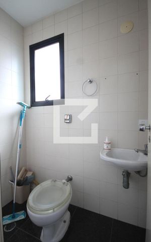 Apartamento à venda com 478m², 3 quartos e 4 vagasBanheiro de Serviço