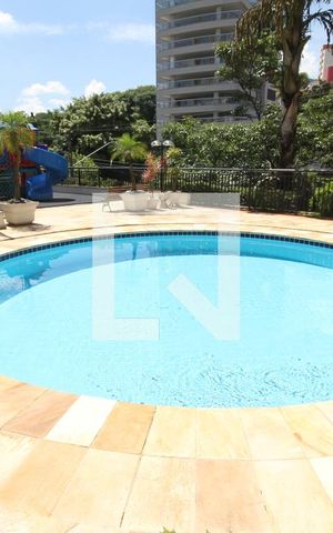 Apartamento à venda com 478m², 3 quartos e 4 vagasPiscina