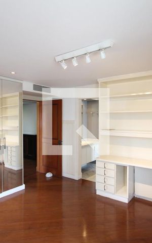 Apartamento à venda com 478m², 3 quartos e 4 vagasSuíte 1