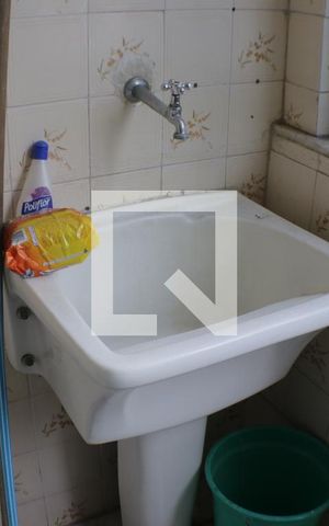 Apartamento à venda com 97m², 2 quartos e 1 vagaCozinha e Área de Serviço