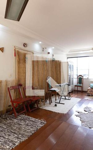 Casa à venda com 480m², 4 quartos e 4 vagas Casa à venda com 480m², 4 quartos e 4 vagasSala 1