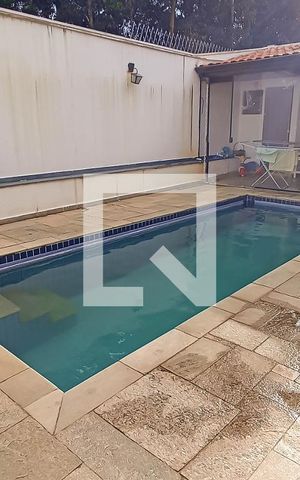 Casa de condomínio para alugar com 400m², 4 quartos e 4 vagas Casa de condomínio para alugar com 400m², 4 quartos e 4 vagasPiscina e área gourmet