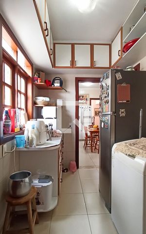Casa de condomínio para alugar com 400m², 4 quartos e 4 vagas Casa de condomínio para alugar com 400m², 4 quartos e 4 vagasÁrea de serviço