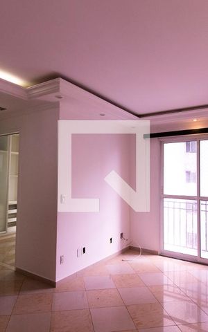 Apartamento para alugar com 45m², 2 quartos e 1 vaga Apartamento para alugar com 45m², 2 quartos e 1 vagaSala de Estar / Jantar