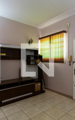 Apartamento à venda com 74m², 2 quartos e sem vagaSala