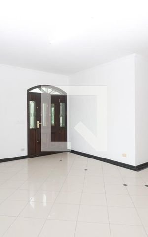 Casa para alugar com 260m², 3 quartos e 1 vagaSala