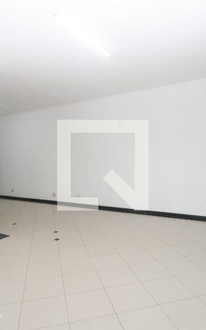 Casa para alugar com 260m², 3 quartos e 1 vagaSala