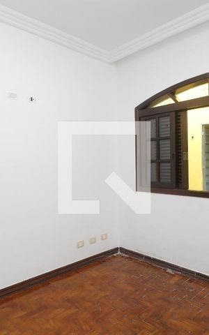 Casa para alugar com 260m², 3 quartos e 1 vagaQuarto 1