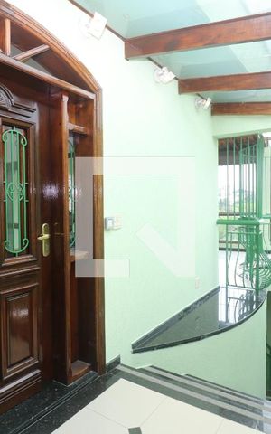 Casa para alugar com 260m², 3 quartos e 1 vagaHall de entrada