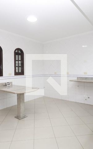 Casa para alugar com 260m², 3 quartos e 1 vagaCozinha