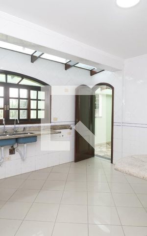 Casa para alugar com 260m², 3 quartos e 1 vagaCozinha