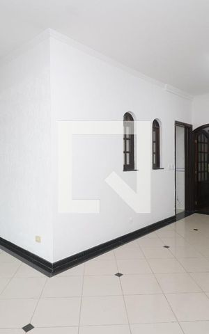 Casa para alugar com 260m², 3 quartos e 1 vagaSala