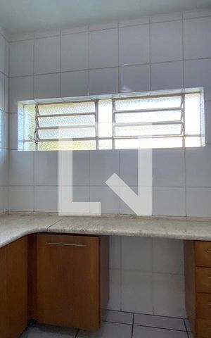 Casa à venda com 130m², 3 quartos e 3 vagasBanheiro