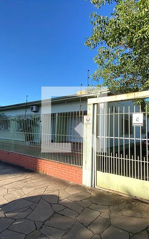 Casa à venda com 130m², 3 quartos e 3 vagasFachada