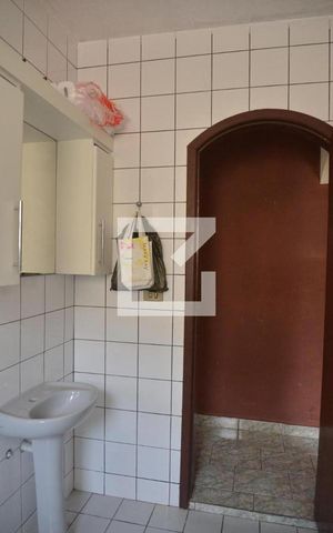 Casa à venda com 129m², 3 quartos e 2 vagasBanheiro Social