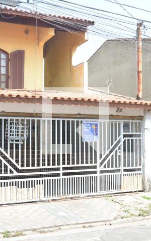 Casa à venda com 129m², 3 quartos e 2 vagasFachada