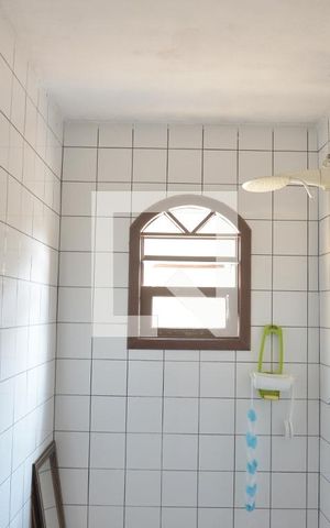 Casa à venda com 129m², 3 quartos e 2 vagasBanheiro Social