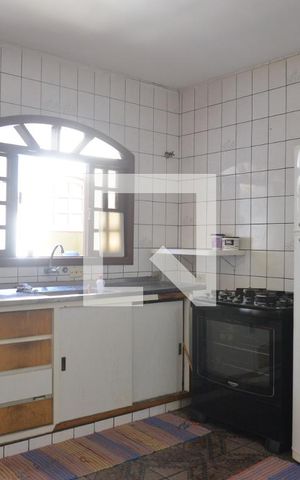 Casa à venda com 129m², 3 quartos e 2 vagasCozinha