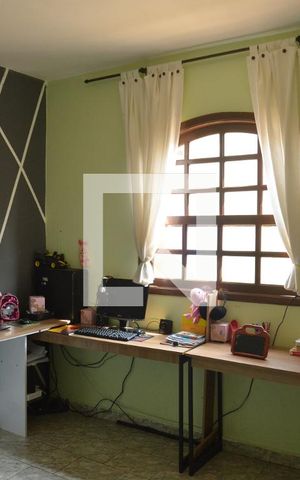 Casa à venda com 129m², 3 quartos e 2 vagasQuarto 2