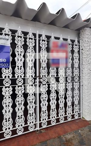 Casa à venda com 120m², 2 quartos e 1 vagaFachada