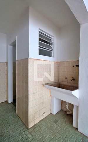 Casa à venda com 120m², 2 quartos e 1 vagaÁrea de Serviço