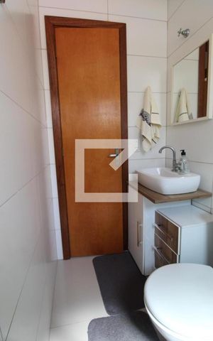 Casa de condomínio à venda com 44m², 2 quartos e 1 vagaBanheiro