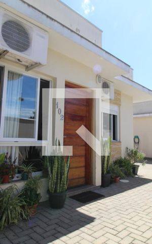 Casa de condomínio à venda com 44m², 2 quartos e 1 vagaFachada Frente