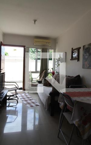 Casa de condomínio à venda com 44m², 2 quartos e 1 vagaSala de Estar
