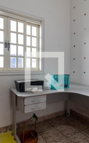 Casa à venda com 180m², 5 quartos e 1 vaga Casa à venda com 180m², 5 quartos e 1 vagaQuarto 3