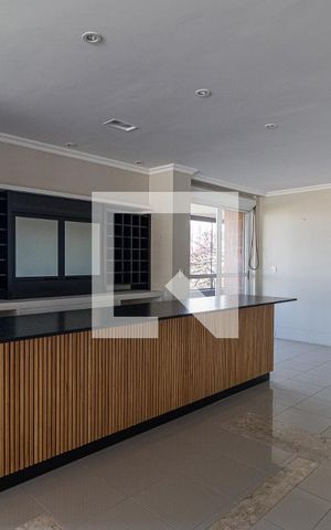 Apartamento à venda com 384m², 3 quartos e 4 vagas Apartamento à venda com 384m², 3 quartos e 4 vagasSala