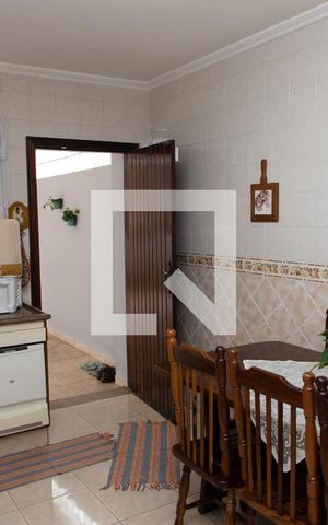 Casa à venda com 225m², 4 quartos e 2 vagasCozinha