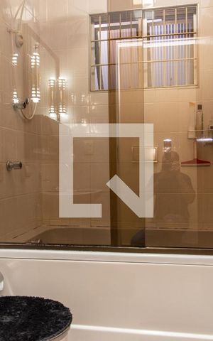 Casa à venda com 225m², 4 quartos e 2 vagasBanheiro Social