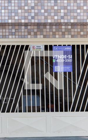 Casa à venda com 225m², 4 quartos e 2 vagasFachada
