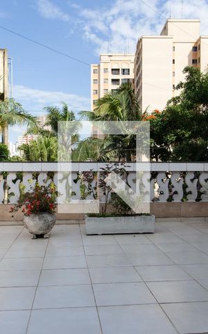 Casa à venda com 225m², 4 quartos e 2 vagasvaranda