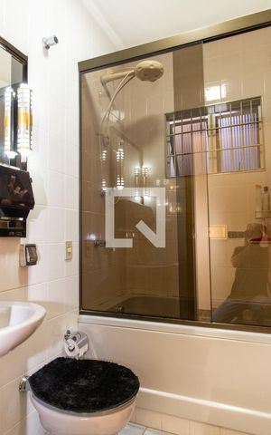 Casa à venda com 225m², 4 quartos e 2 vagasBanheiro Social
