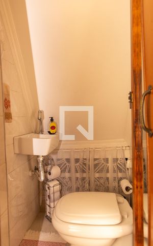 Casa à venda com 225m², 4 quartos e 2 vagasLavabo