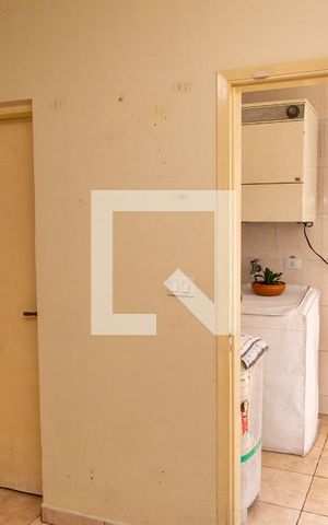 Casa à venda com 225m², 4 quartos e 2 vagasQuarto Serviço - Suíte