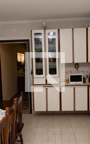 Casa à venda com 225m², 4 quartos e 2 vagasCozinha