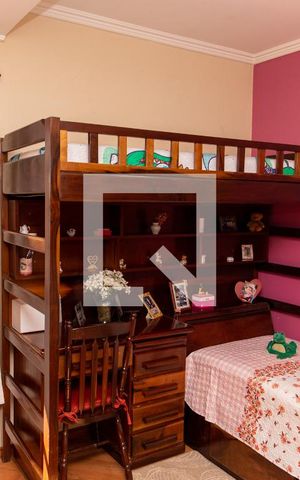Casa à venda com 225m², 4 quartos e 2 vagasQuarto 3
