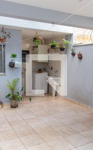 Casa à venda com 225m², 4 quartos e 2 vagasQuintal