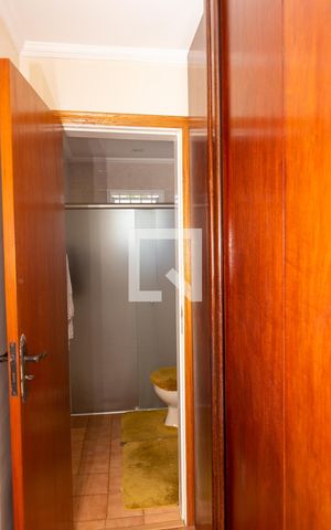 Casa à venda com 225m², 4 quartos e 2 vagasBanheiro da Suíte