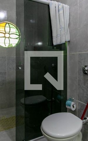 Casa à venda com 360m², 3 quartos e 1 vaga Casa à venda com 360m², 3 quartos e 1 vagaBanheiro da Suíte