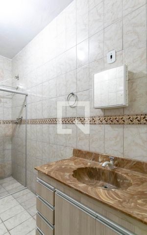 Casa à venda com 360m², 3 quartos e 1 vaga Casa à venda com 360m², 3 quartos e 1 vagaBanheiro Social