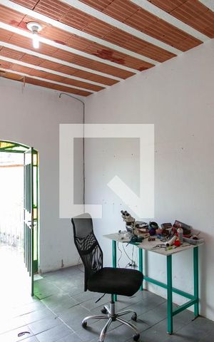 Casa à venda com 360m², 3 quartos e 1 vaga Casa à venda com 360m², 3 quartos e 1 vagaBarracão - Sala