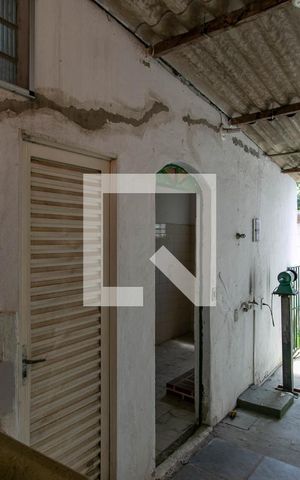 Casa à venda com 360m², 3 quartos e 1 vaga Casa à venda com 360m², 3 quartos e 1 vagaBarracão - Área de Serviço