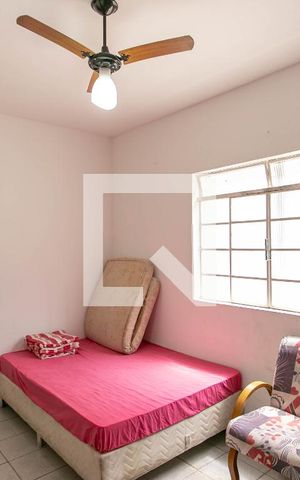 Casa à venda com 360m², 3 quartos e 1 vaga Casa à venda com 360m², 3 quartos e 1 vagaQuarto 3